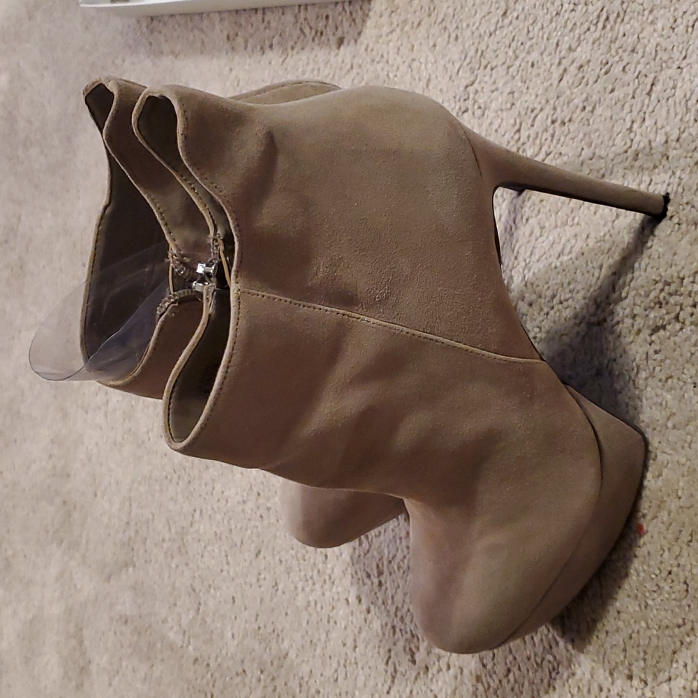 Jessica Simpson Booties - Picture 4 of 10